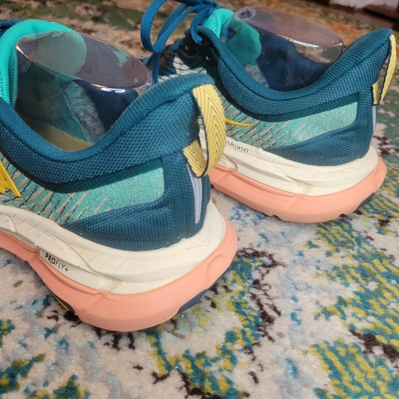 Hoka One Mafate Speed 4 Trail Running Vibrant Colored Shoes, Size 9 Womens - Picture 5 of 10